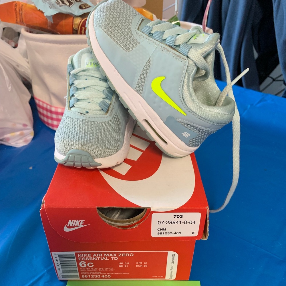 Nike shoes